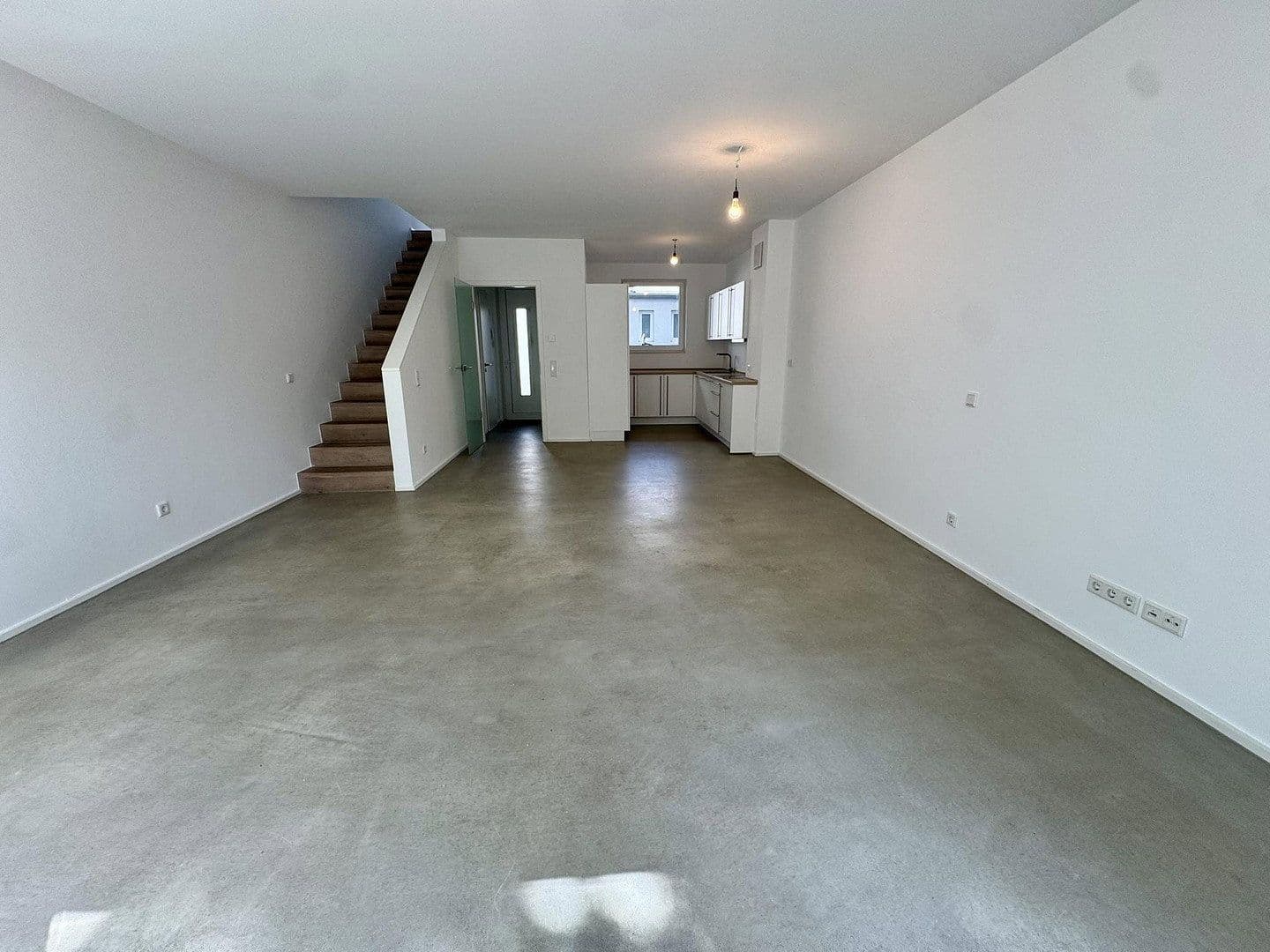 house to rent, 150 m², Düsseldorf, North Rhine-Westphalia house to rent, 150 m², Düsseldorf, North Rhine-Westphalia