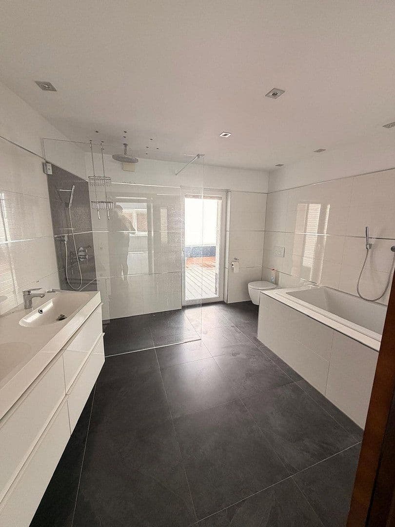 3 bedroom flat to rent, 131 m², Pulheim, North Rhine-Westphalia 3 bedroom flat to rent, 131 m², Pulheim, North Rhine-Westphalia