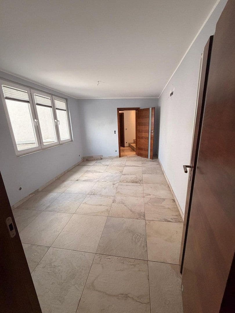 3 bedroom flat to rent, 131 m², Pulheim, North Rhine-Westphalia 3 bedroom flat to rent, 131 m², Pulheim, North Rhine-Westphalia