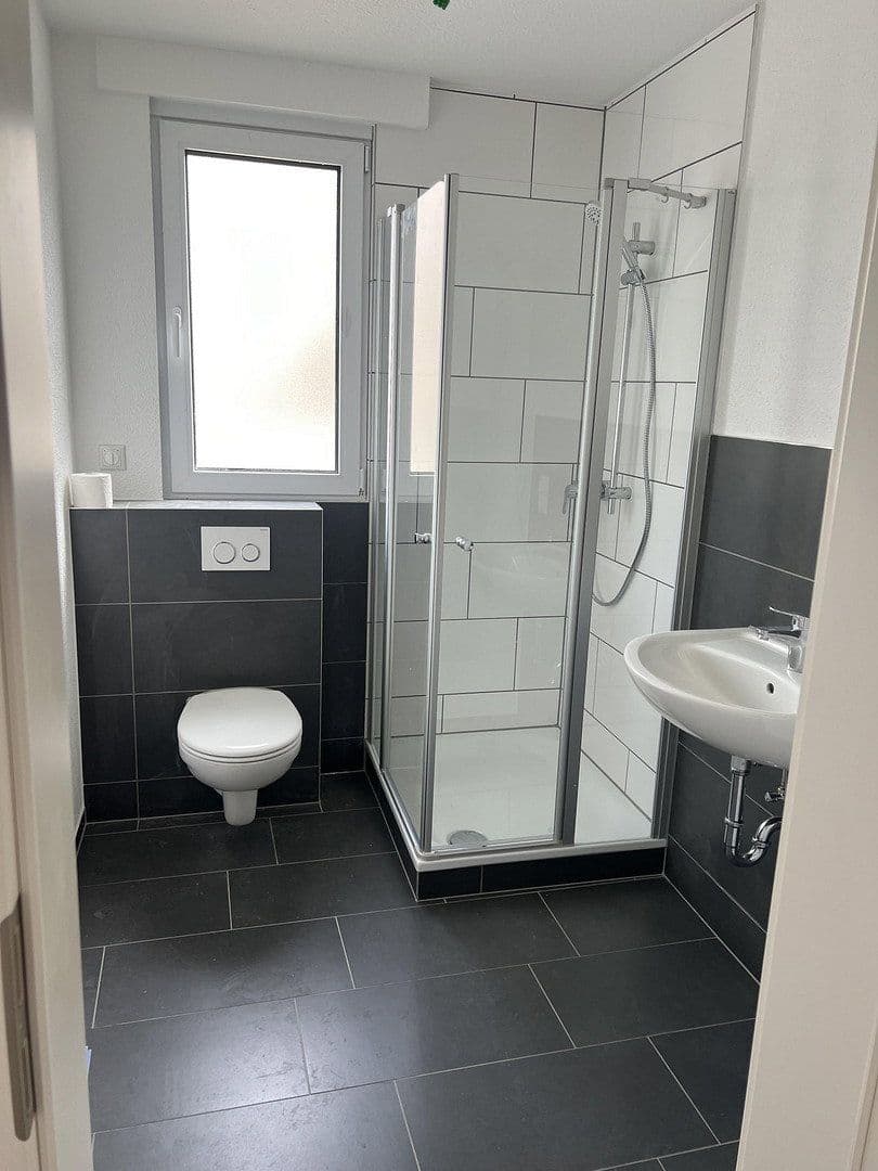 2 bedroom with open-plan kitchen flat to rent, 105 m², v.d. Leyenstr. 18, Nickenich, Rhineland-Palatinate 2 bedroom with open-plan kitchen flat to rent, 105 m², v.d. Leyenstr. 18, Nickenich, Rhineland-Palatinate