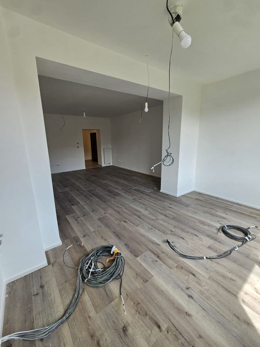 1 bedroom with open-plan kitchen flat to rent, 67 m², Dobrovského, Olomouc, Olomoucký Region 1 bedroom with open-plan kitchen flat to rent, 67 m², Dobrovského, Olomouc, Olomoucký Region