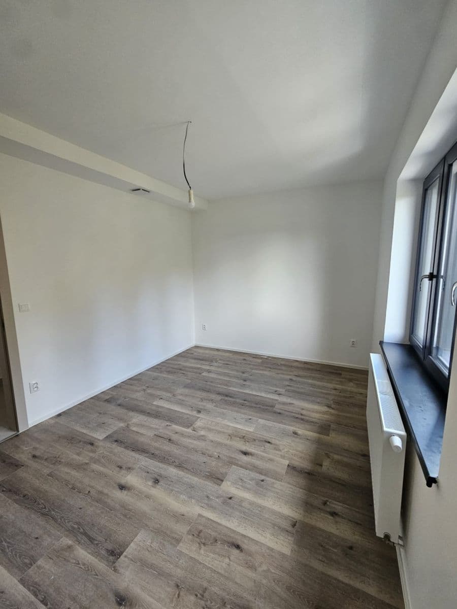 1 bedroom with open-plan kitchen flat to rent, 67 m², Dobrovského, Olomouc, Olomoucký Region 1 bedroom with open-plan kitchen flat to rent, 67 m², Dobrovského, Olomouc, Olomoucký Region