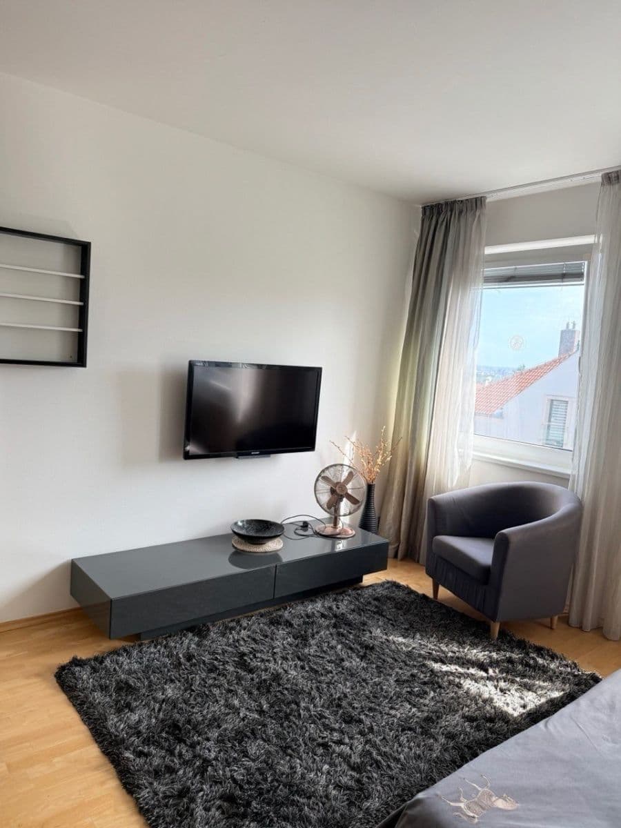 Studio flat to rent, 35 m², Nad Šestikopy, Prague, Prague Studio flat to rent, 35 m², Nad Šestikopy, Prague, Prague