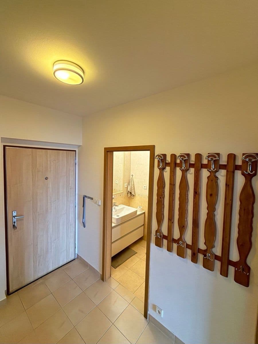 Studio flat to rent, 35 m², Nad Šestikopy, Prague, Prague Studio flat to rent, 35 m², Nad Šestikopy, Prague, Prague