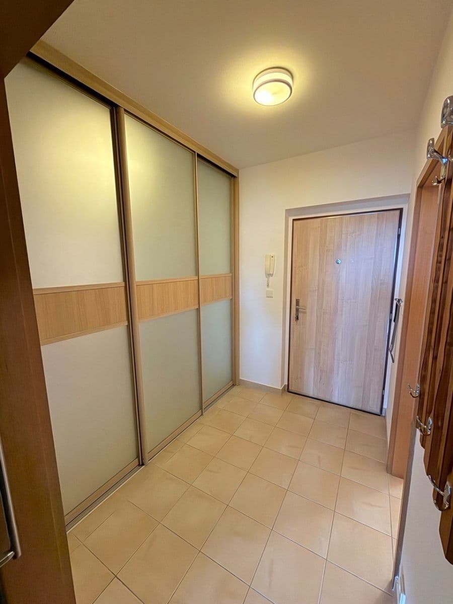 Studio flat to rent, 35 m², Nad Šestikopy, Prague, Prague Studio flat to rent, 35 m², Nad Šestikopy, Prague, Prague