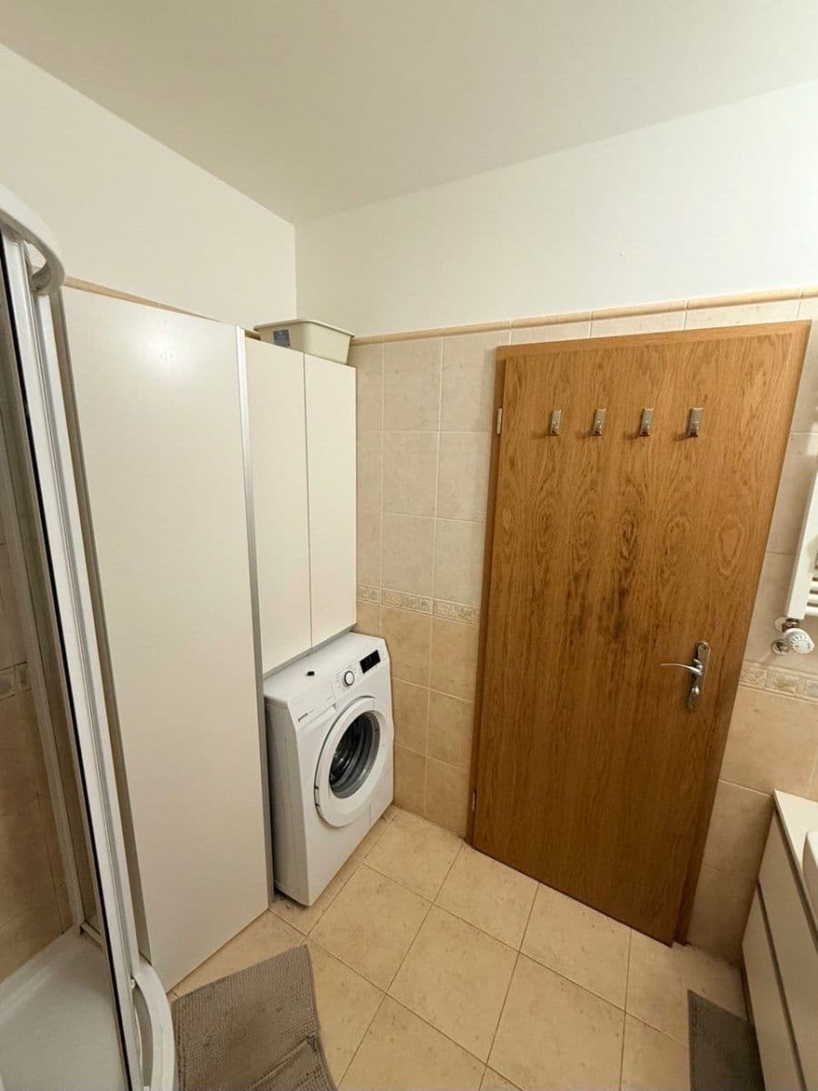 Studio flat to rent, 35 m², Nad Šestikopy, Prague, Prague Studio flat to rent, 35 m², Nad Šestikopy, Prague, Prague