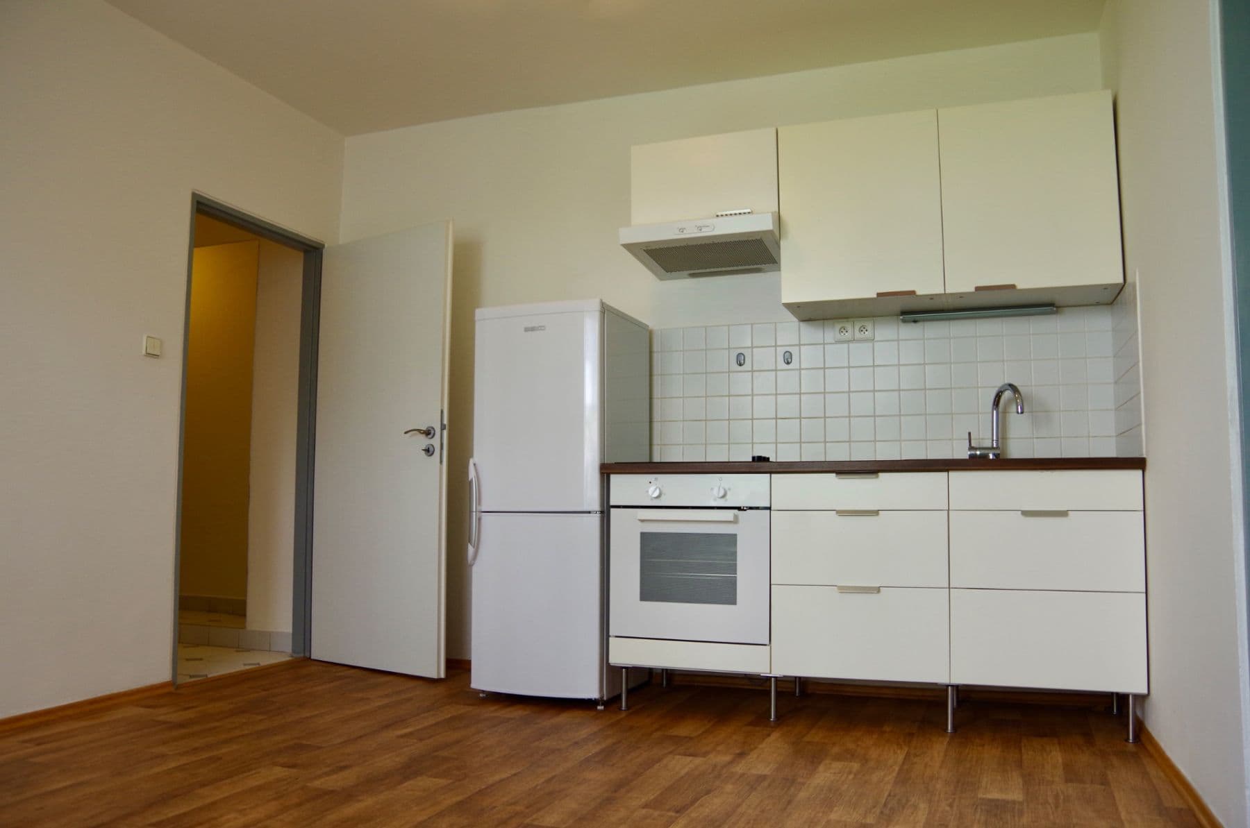 1 bedroom with open-plan kitchen flat to rent, 40 m², Krymská, Prague, Prague 1 bedroom with open-plan kitchen flat to rent, 40 m², Krymská, Prague, Prague