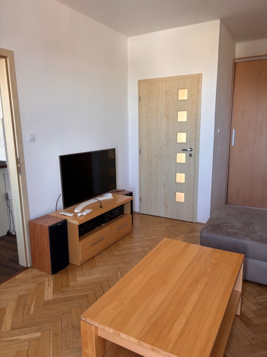 2 bedroom flat to rent, 56 m², Bludovická, Prague, Prague 2 bedroom flat to rent, 56 m², Bludovická, Prague, Prague