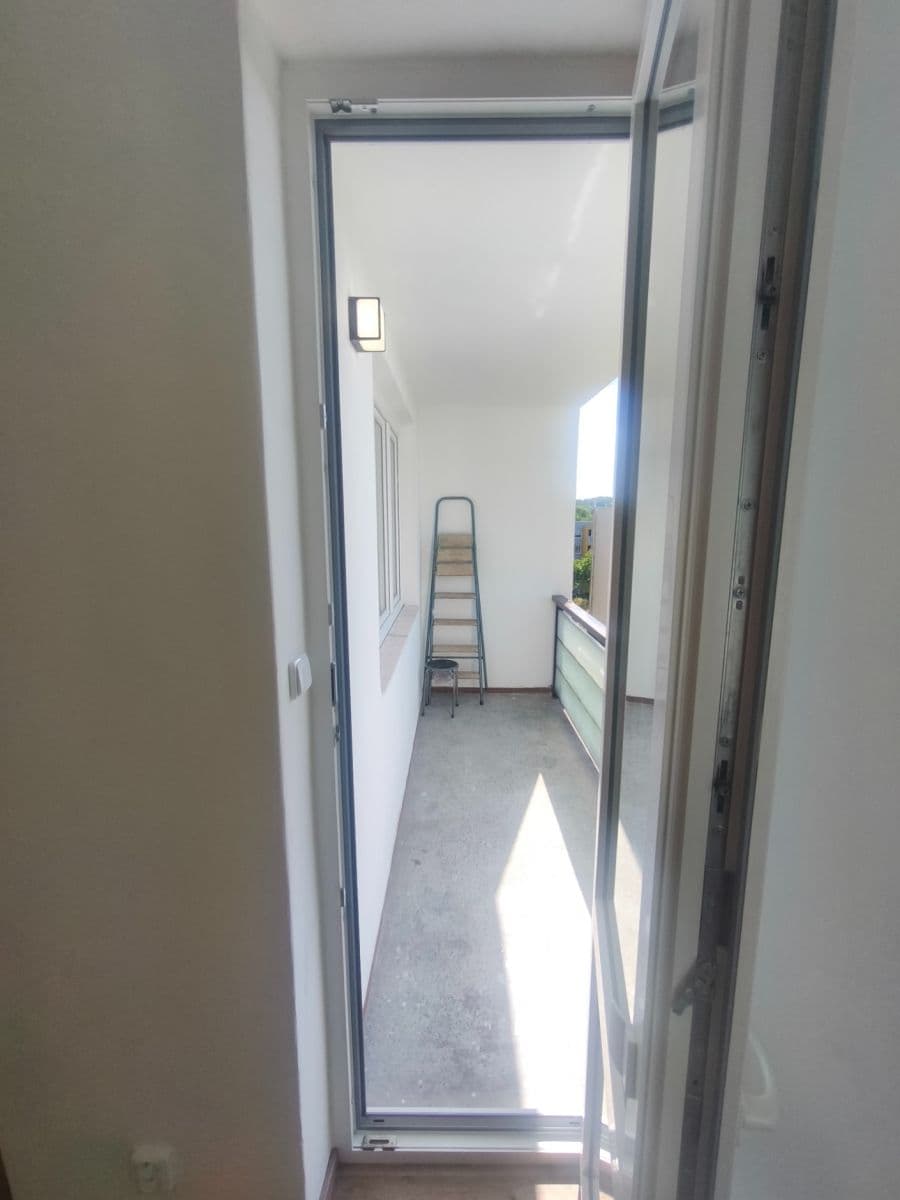 3 bedroom flat to rent, 67 m², Sídliště Ⅰ, Kamenice, Středočeský Region 3 bedroom flat to rent, 67 m², Sídliště Ⅰ, Kamenice, Středočeský Region