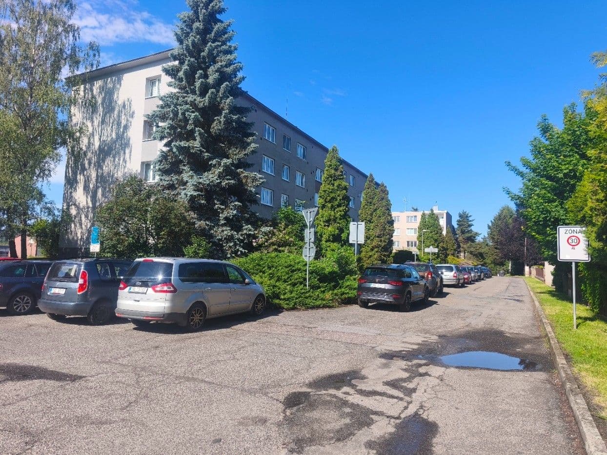 3 bedroom flat to rent, 67 m², Sídliště Ⅰ, Kamenice, Středočeský Region 3 bedroom flat to rent, 67 m², Sídliště Ⅰ, Kamenice, Středočeský Region