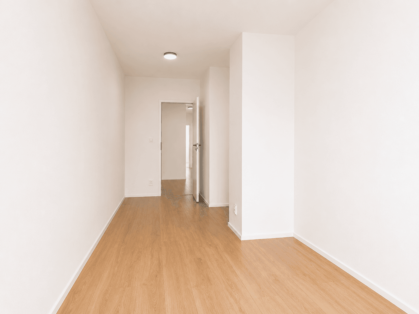 3 bedroom with open-plan kitchen flat for sale, 79 m², Vratislavská, Prague, Prague 3 bedroom with open-plan kitchen flat for sale, 79 m², Vratislavská, Prague, Prague