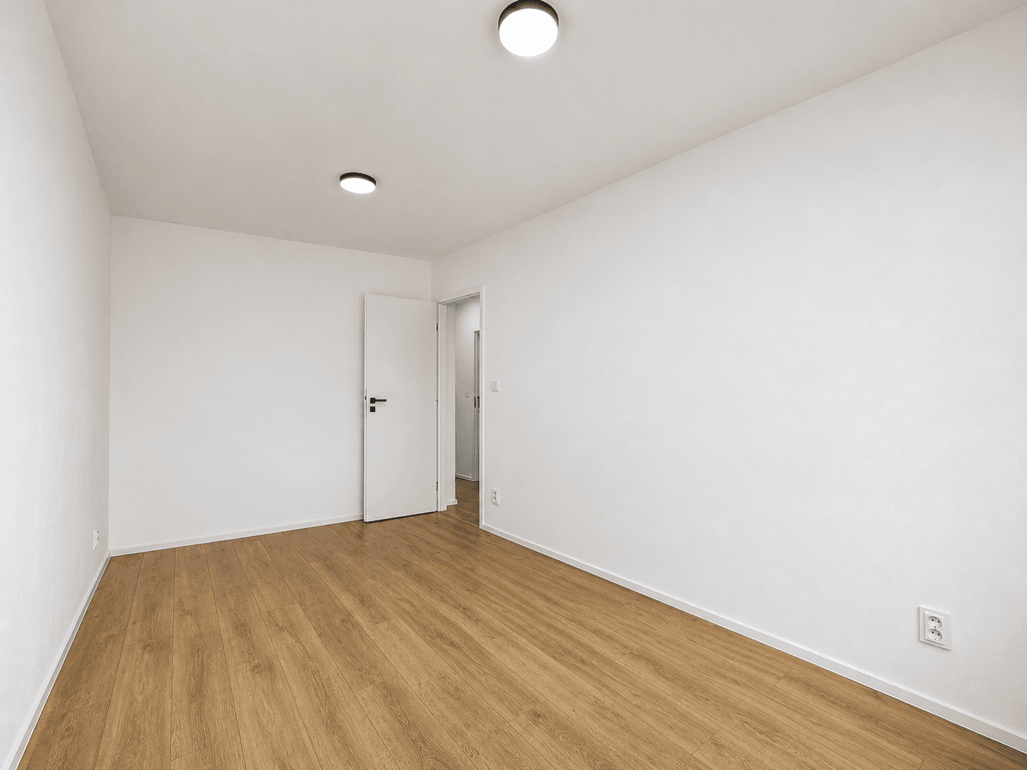 3 bedroom with open-plan kitchen flat for sale, 79 m², Vratislavská, Prague, Prague 3 bedroom with open-plan kitchen flat for sale, 79 m², Vratislavská, Prague, Prague