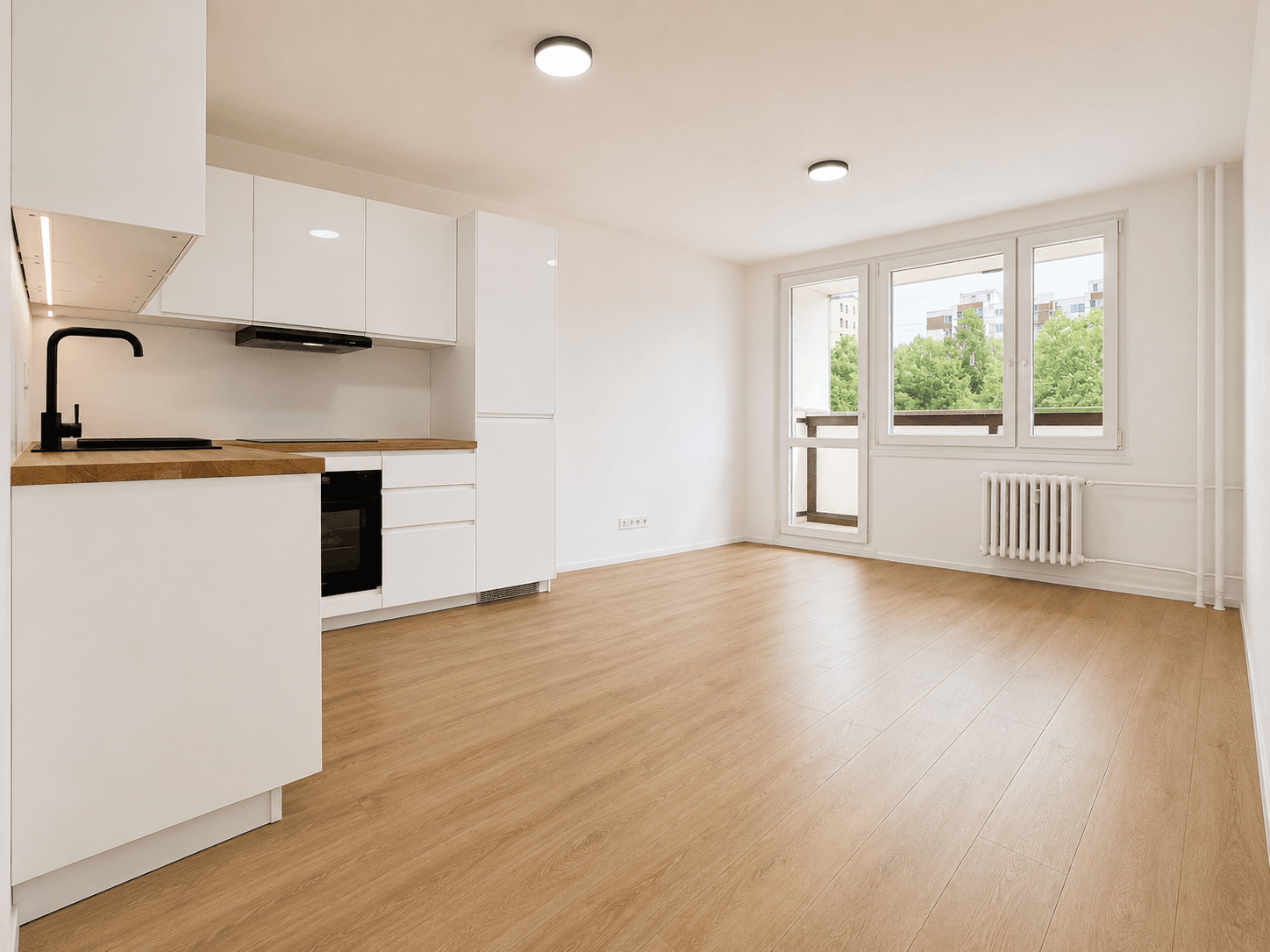 3 bedroom with open-plan kitchen flat for sale, 79 m², Vratislavská, Prague, Prague 3 bedroom with open-plan kitchen flat for sale, 79 m², Vratislavská, Prague, Prague