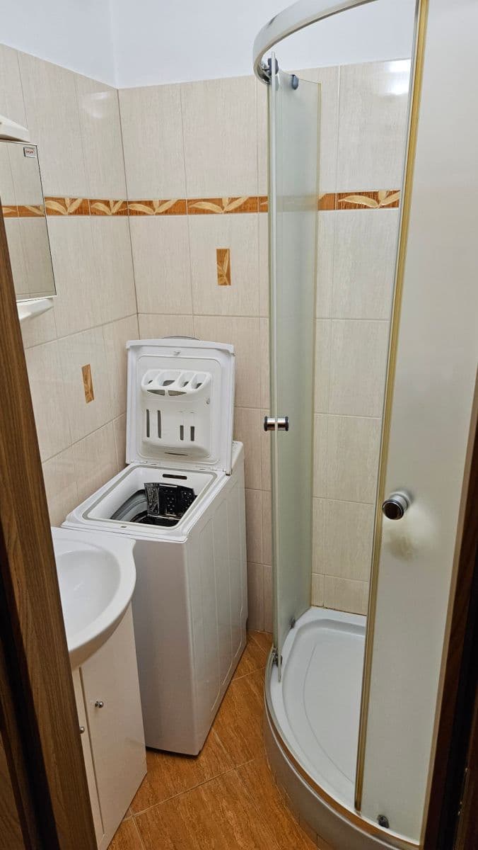 3 bedroom flat to rent, 60 m², Obránců míru, Kopřivnice, Moravskoslezský Region 3 bedroom flat to rent, 60 m², Obránců míru, Kopřivnice, Moravskoslezský Region