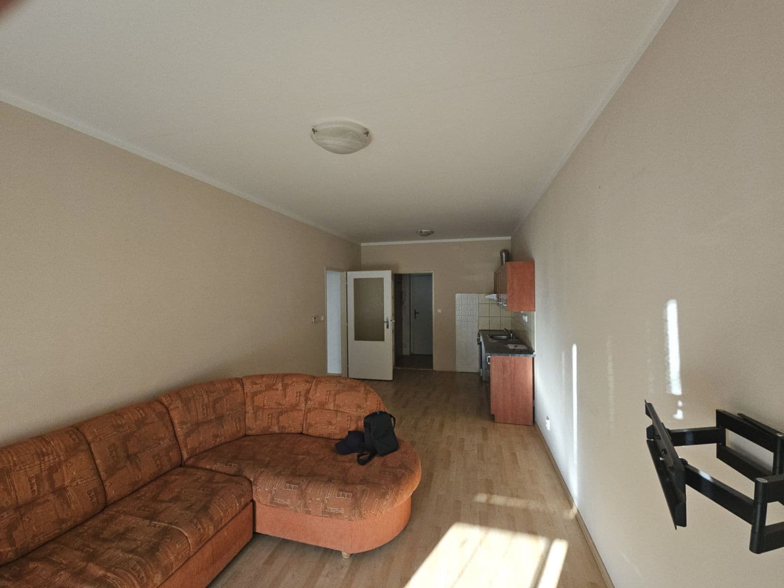 1 bedroom with open-plan kitchen flat to rent, 55 m², Volmanova, Čelákovice, Středočeský Region 1 bedroom with open-plan kitchen flat to rent, 55 m², Volmanova, Čelákovice, Středočeský Region