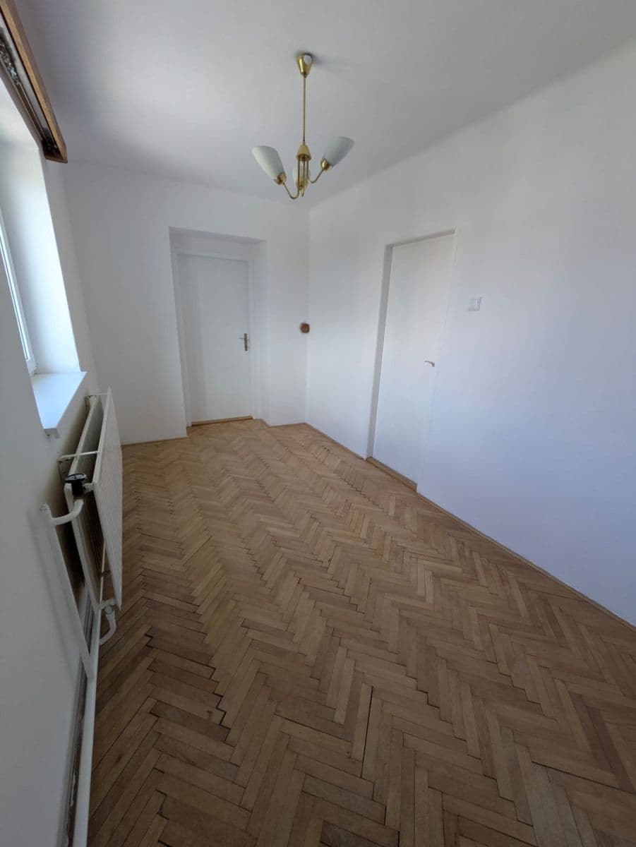 3 bedroom flat to rent, 65 m², Vrchlického, Roudnice nad Labem, Ústecký Region 3 bedroom flat to rent, 65 m², Vrchlického, Roudnice nad Labem, Ústecký Region
