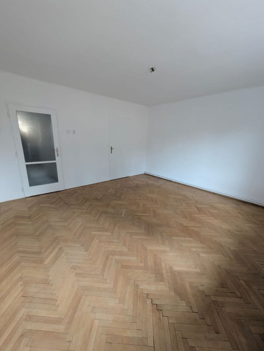 3 bedroom flat to rent, 65 m², Vrchlického, Roudnice nad Labem, Ústecký Region 3 bedroom flat to rent, 65 m², Vrchlického, Roudnice nad Labem, Ústecký Region