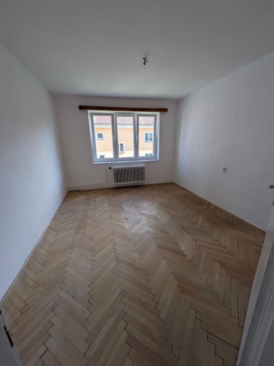 3 bedroom flat to rent, 65 m², Vrchlického, Roudnice nad Labem, Ústecký Region 3 bedroom flat to rent, 65 m², Vrchlického, Roudnice nad Labem, Ústecký Region