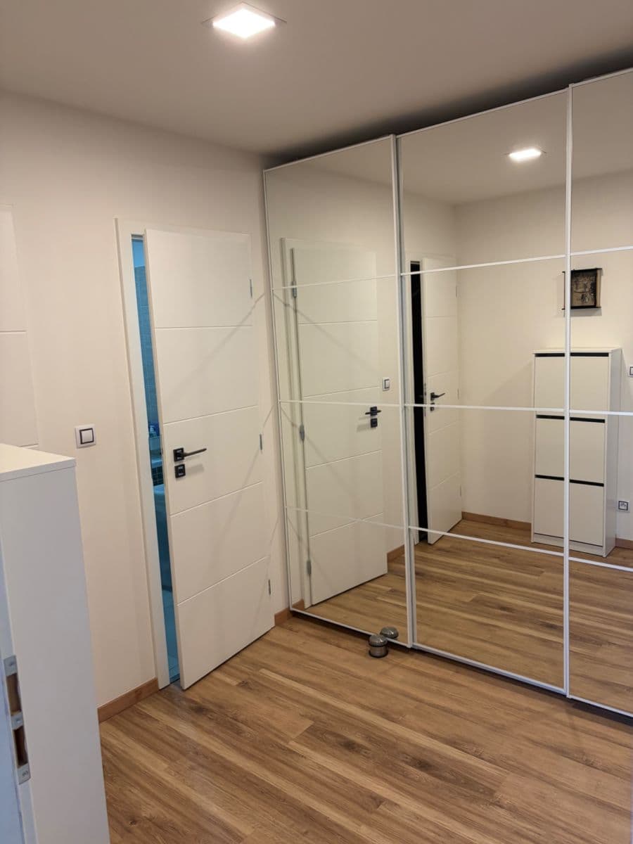 2 bedroom with open-plan kitchen flat to rent, 61 m², Feřtekova, Prague, Prague 2 bedroom with open-plan kitchen flat to rent, 61 m², Feřtekova, Prague, Prague