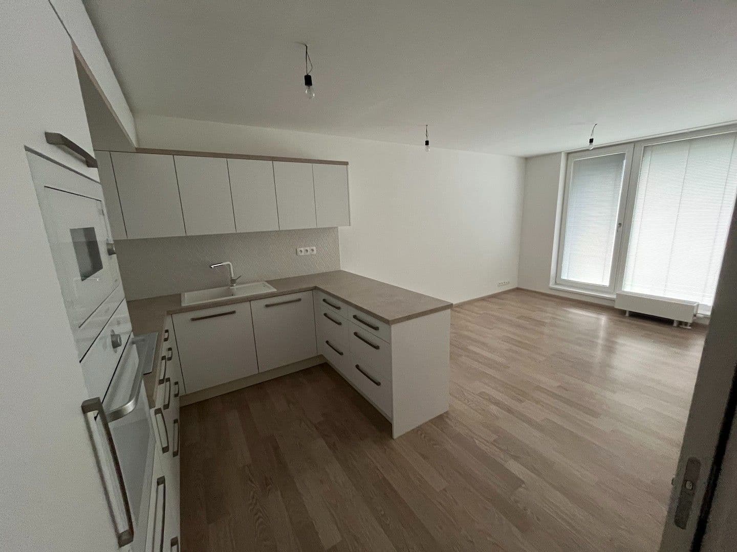 3 bedroom with open-plan kitchen flat to rent, 71 m², Na Vyhlídce, Rosice, Jihomoravský Region 3 bedroom with open-plan kitchen flat to rent, 71 m², Na Vyhlídce, Rosice, Jihomoravský Region