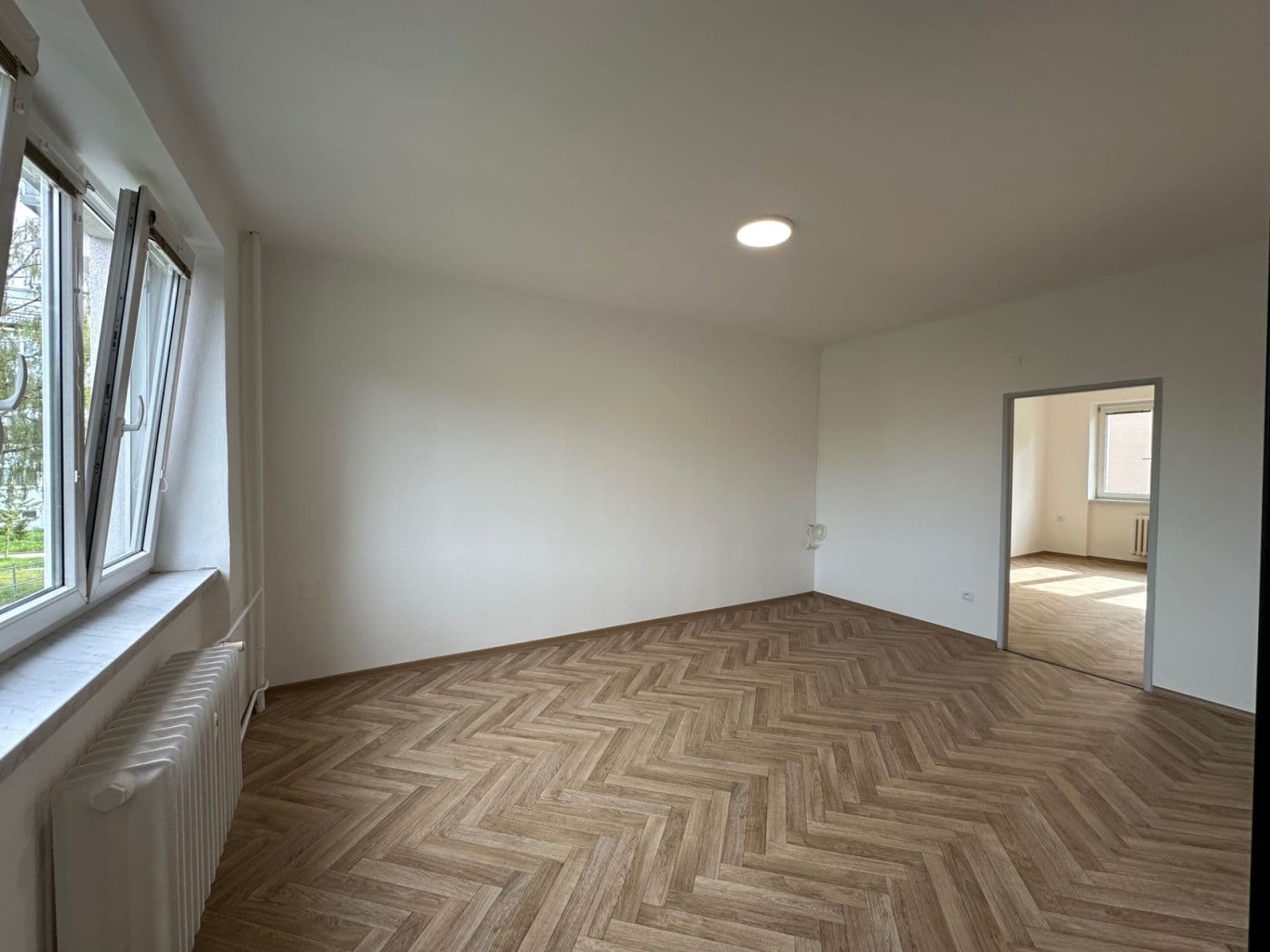 1 bedroom with open-plan kitchen flat to rent, 56 m², Sídliště Pražská, Havlíčkův Brod, Vysočina Region 1 bedroom with open-plan kitchen flat to rent, 56 m², Sídliště Pražská, Havlíčkův Brod, Vysočina Region