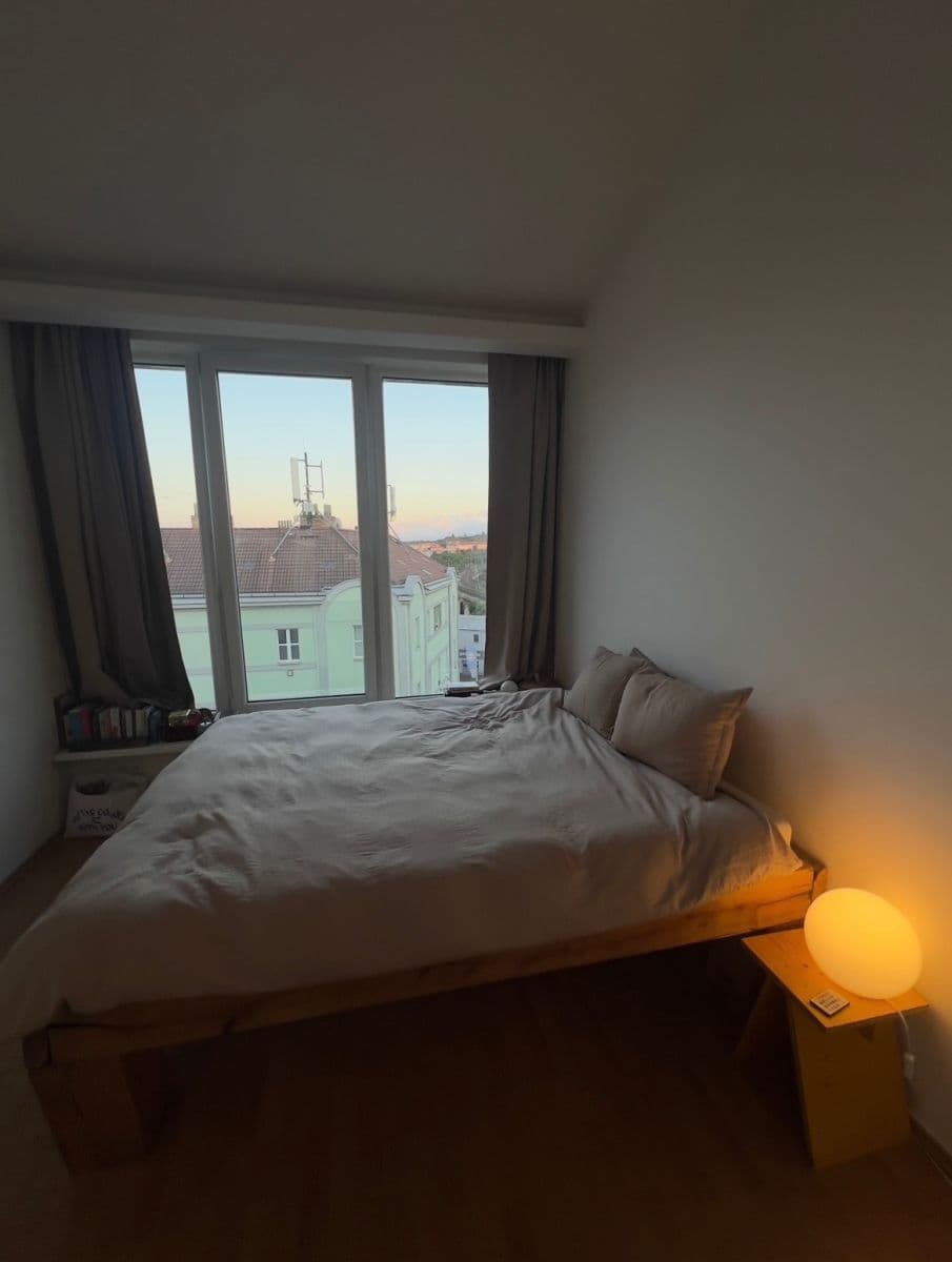 2 bedroom flat to rent, 62 m², Braunerova, Prague, Prague 2 bedroom flat to rent, 62 m², Braunerova, Prague, Prague