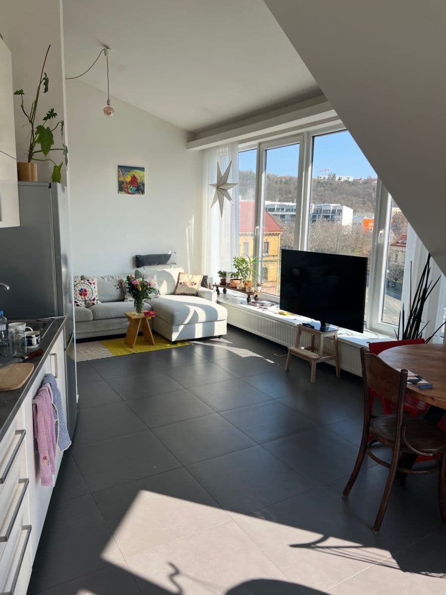 2 bedroom flat to rent, 62 m², Braunerova, Prague, Prague 2 bedroom flat to rent, 62 m², Braunerova, Prague, Prague