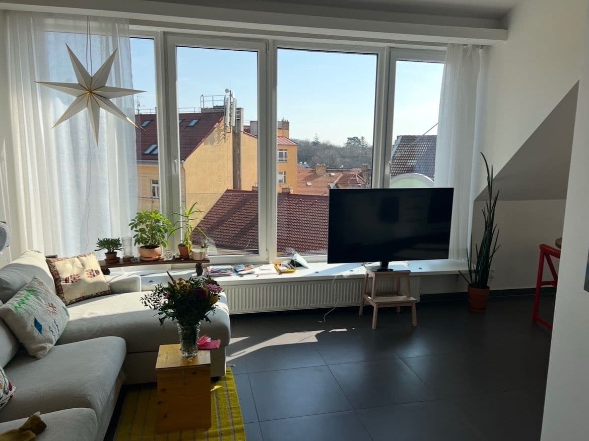 2 bedroom flat to rent, 62 m², Braunerova, Prague, Prague 2 bedroom flat to rent, 62 m², Braunerova, Prague, Prague