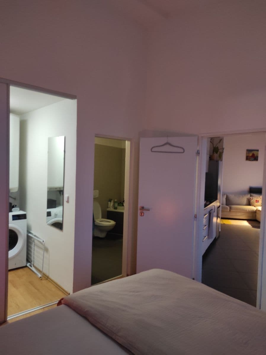 2 bedroom flat to rent, 62 m², Braunerova, Prague, Prague 2 bedroom flat to rent, 62 m², Braunerova, Prague, Prague