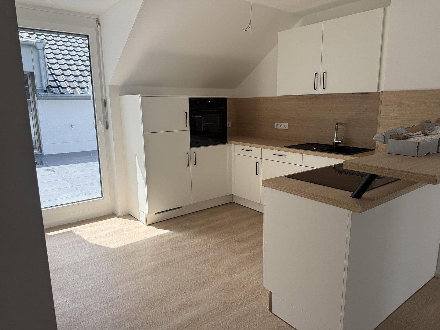 3 bedroom with open-plan kitchen flat to rent, 107 m², Eichholzstrasse 11, Dortmund, North Rhine-Westphalia 3 bedroom with open-plan kitchen flat to rent, 107 m², Eichholzstrasse 11, Dortmund, North Rhine-Westphalia