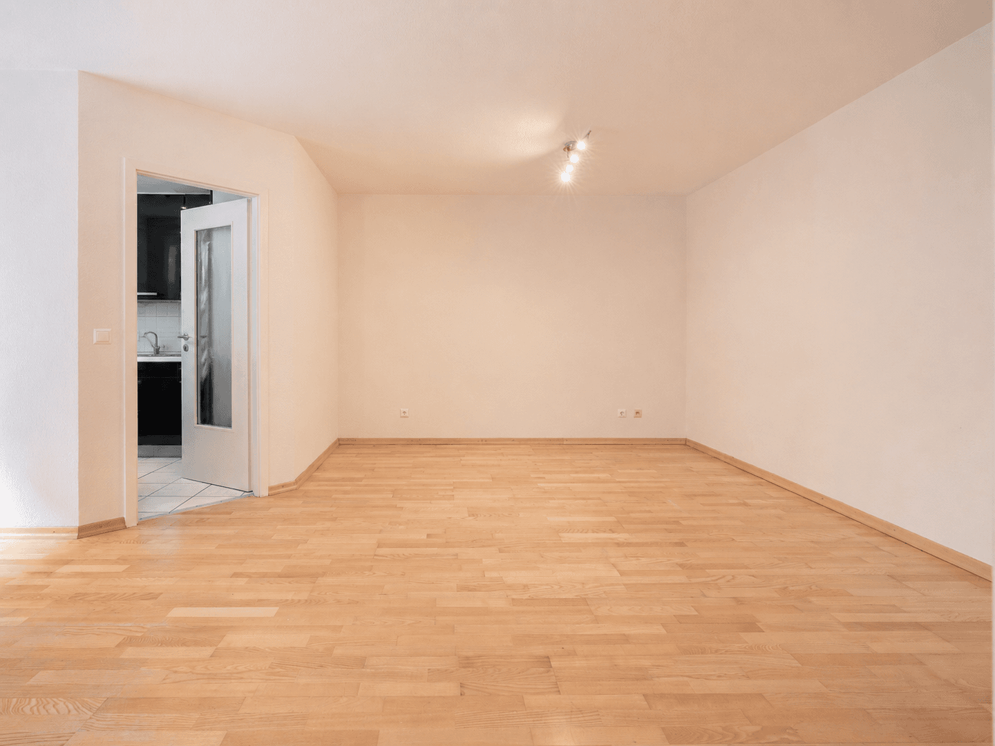 3 bedroom flat to rent, 63 m², Stuttgart, Baden-Württemberg 3 bedroom flat to rent, 63 m², Stuttgart, Baden-Württemberg