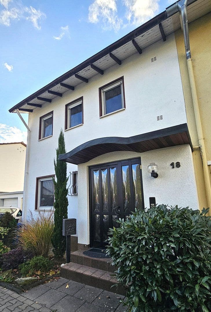 house for sale, 110 m², Schwalbach am Taunus, Hesse house for sale, 110 m², Schwalbach am Taunus, Hesse