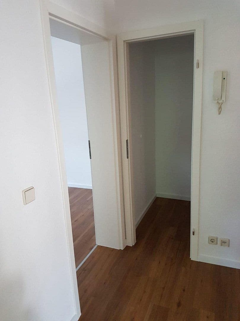 3 bedroom flat to rent, 65 m², Hochmannweg 1, Dresden, Saxony 3 bedroom flat to rent, 65 m², Hochmannweg 1, Dresden, Saxony