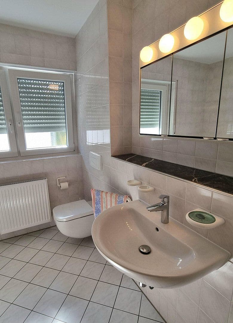 2 bedroom with open-plan kitchen flat to rent, 119 m², Bochum, North Rhine-Westphalia 2 bedroom with open-plan kitchen flat to rent, 119 m², Bochum, North Rhine-Westphalia