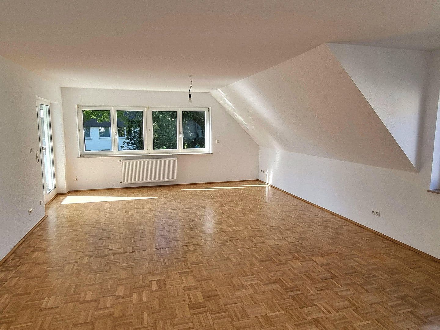 2 bedroom with open-plan kitchen flat to rent, 119 m², Bochum, North Rhine-Westphalia 2 bedroom with open-plan kitchen flat to rent, 119 m², Bochum, North Rhine-Westphalia