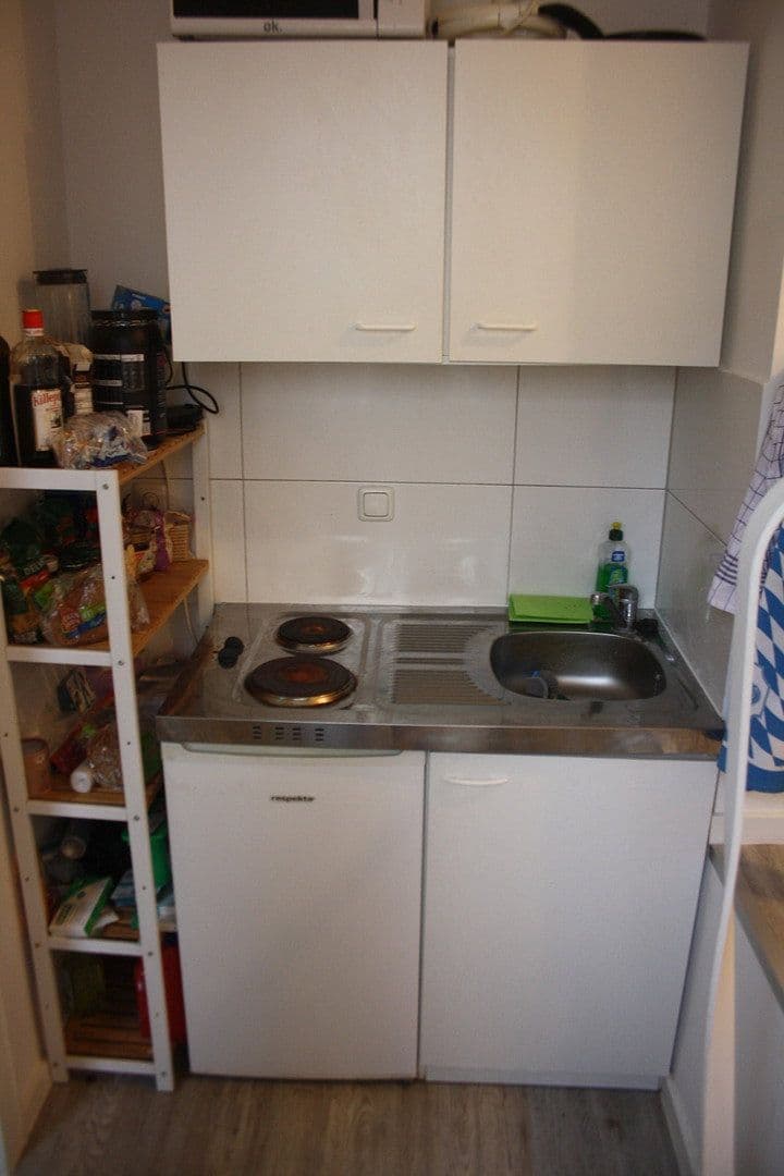 1 bedroom flat to rent, 31 m², Nordstraße 68, Krefeld, North Rhine-Westphalia 1 bedroom flat to rent, 31 m², Nordstraße 68, Krefeld, North Rhine-Westphalia