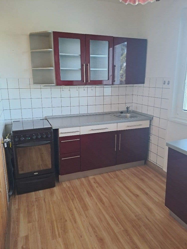 3 bedroom flat to rent, 61 m², Dělnická, Olomouc, Olomoucký Region 3 bedroom flat to rent, 61 m², Dělnická, Olomouc, Olomoucký Region