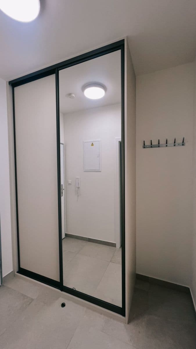 Studio flat to rent, 33 m², Gerstelova, Prague, Prague Studio flat to rent, 33 m², Gerstelova, Prague, Prague