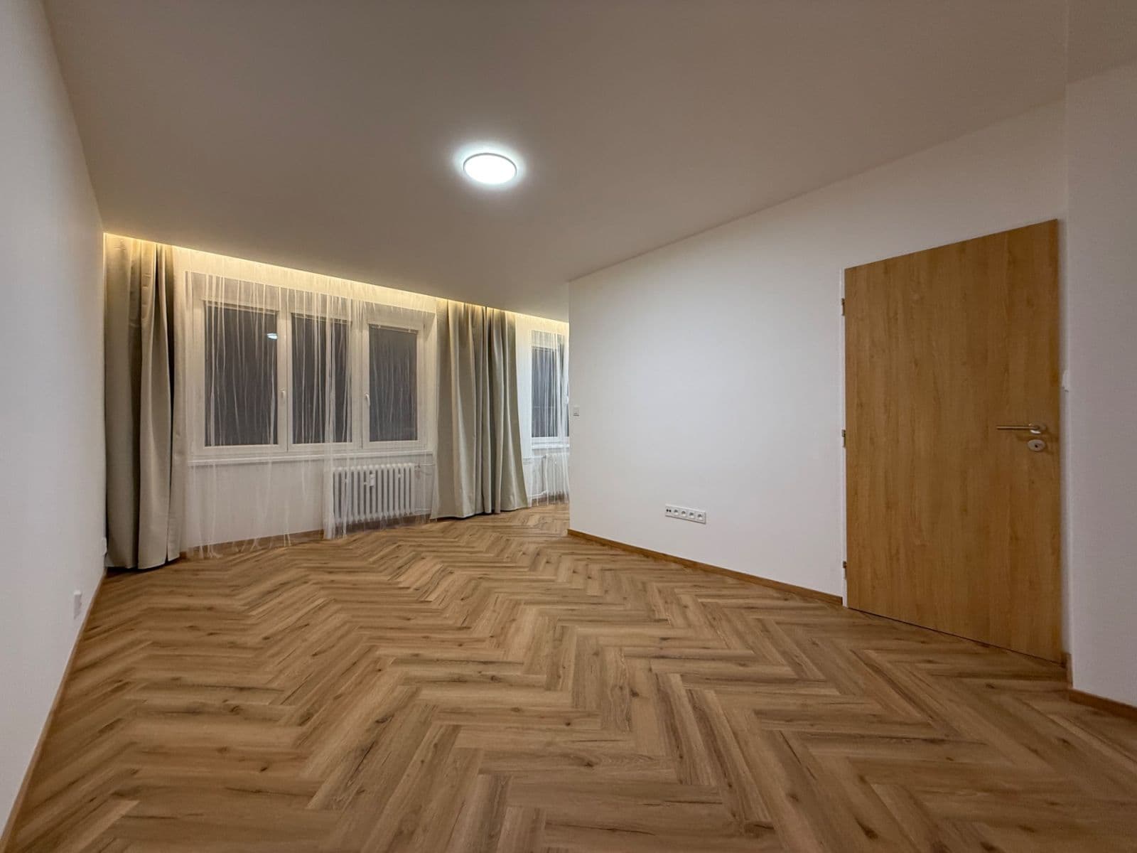 1 bedroom with open-plan kitchen flat to rent, 54 m², Kamenická, Děčín, Ústecký Region 1 bedroom with open-plan kitchen flat to rent, 54 m², Kamenická, Děčín, Ústecký Region