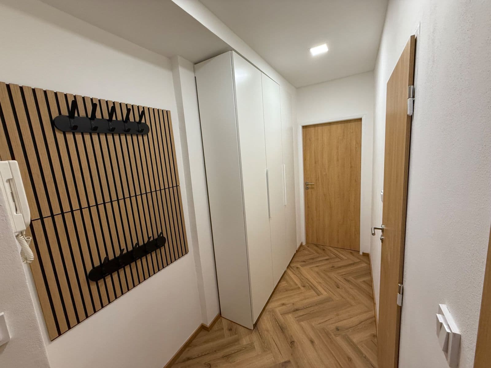 1 bedroom with open-plan kitchen flat to rent, 54 m², Kamenická, Děčín, Ústecký Region 1 bedroom with open-plan kitchen flat to rent, 54 m², Kamenická, Děčín, Ústecký Region
