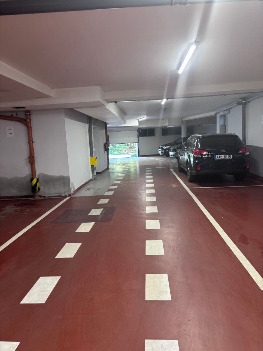 garage to rent, 14 m², Na Rozdílu, Prague, Prague garage to rent, 14 m², Na Rozdílu, Prague, Prague