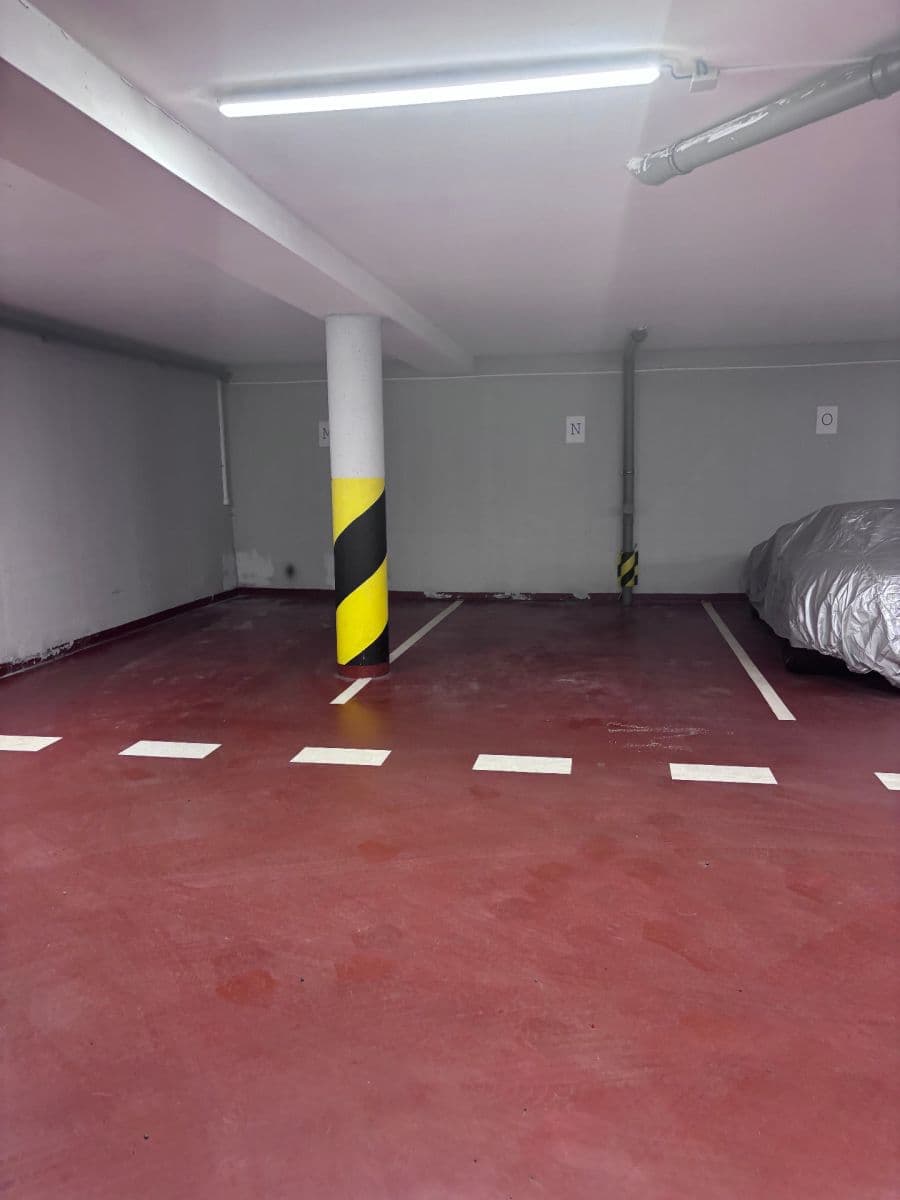 garage to rent, 14 m², Na Rozdílu, Prague, Prague garage to rent, 14 m², Na Rozdílu, Prague, Prague