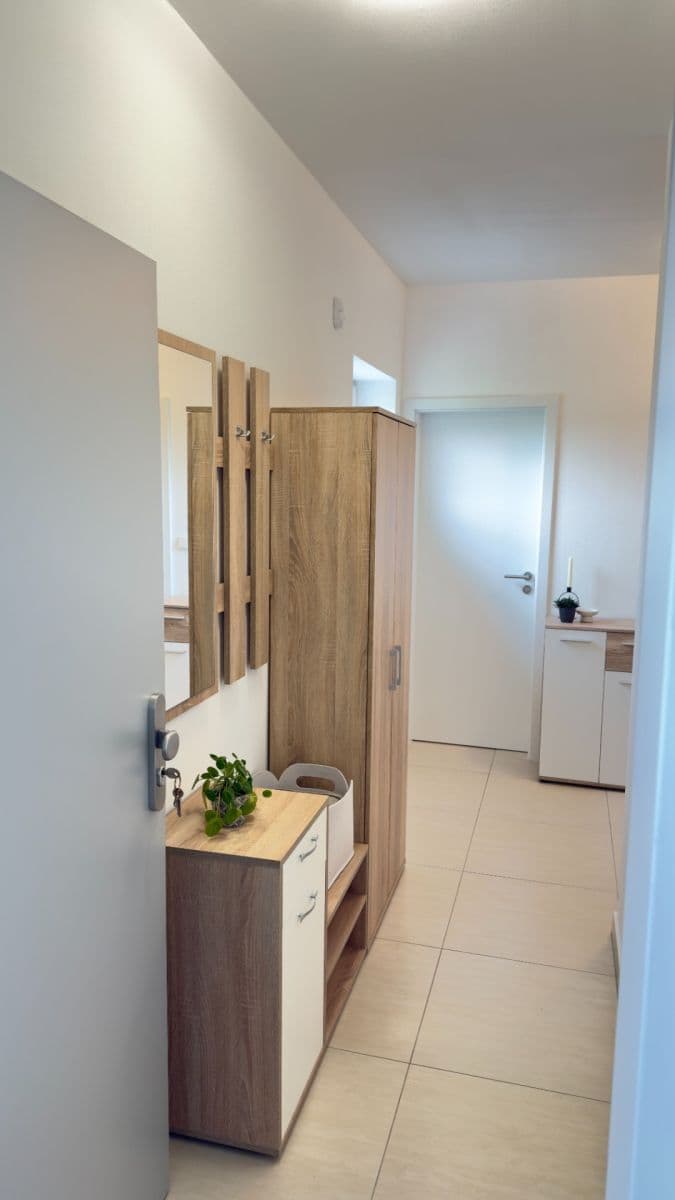Studio flat to rent, 44 m², Podkomorská, Ostrovačice, Jihomoravský Region Studio flat to rent, 44 m², Podkomorská, Ostrovačice, Jihomoravský Region