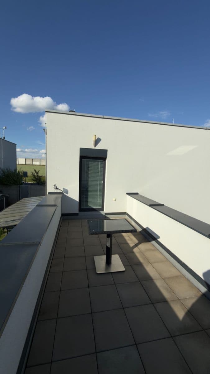 Studio flat to rent, 44 m², Podkomorská, Ostrovačice, Jihomoravský Region Studio flat to rent, 44 m², Podkomorská, Ostrovačice, Jihomoravský Region