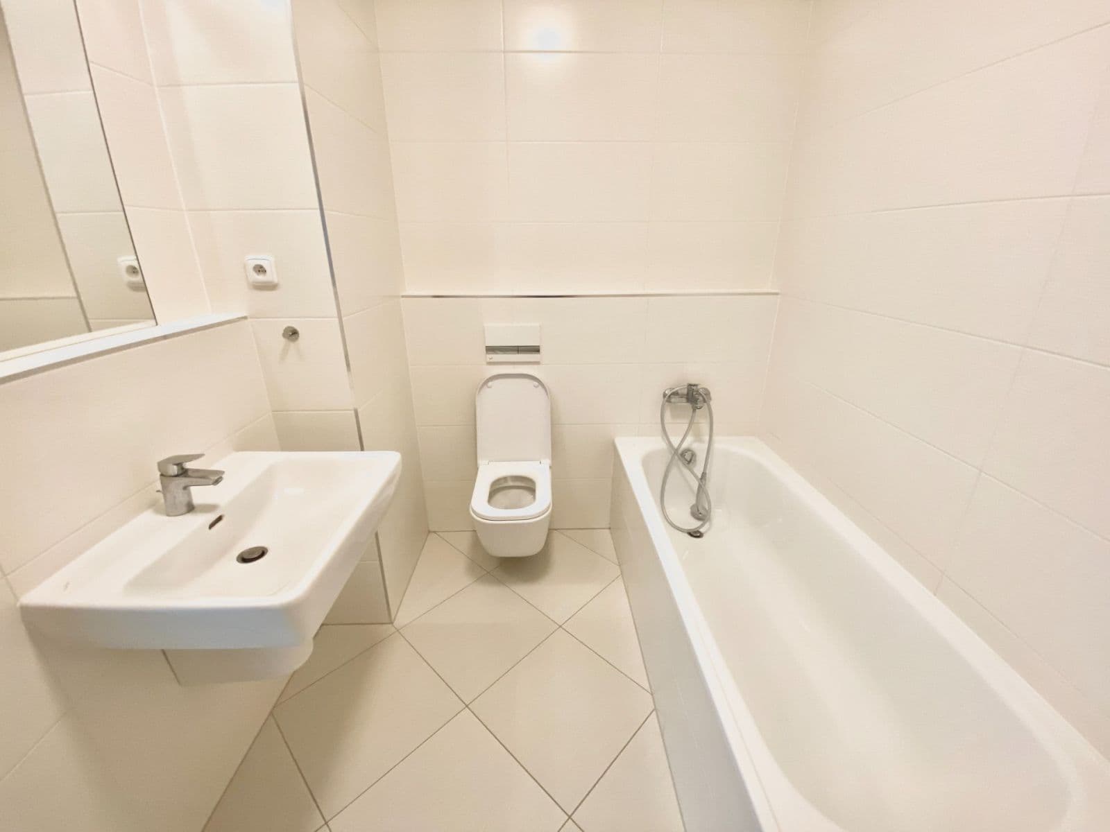 Studio flat to rent, 54 m², Honzíkova, Prague, Prague Studio flat to rent, 54 m², Honzíkova, Prague, Prague