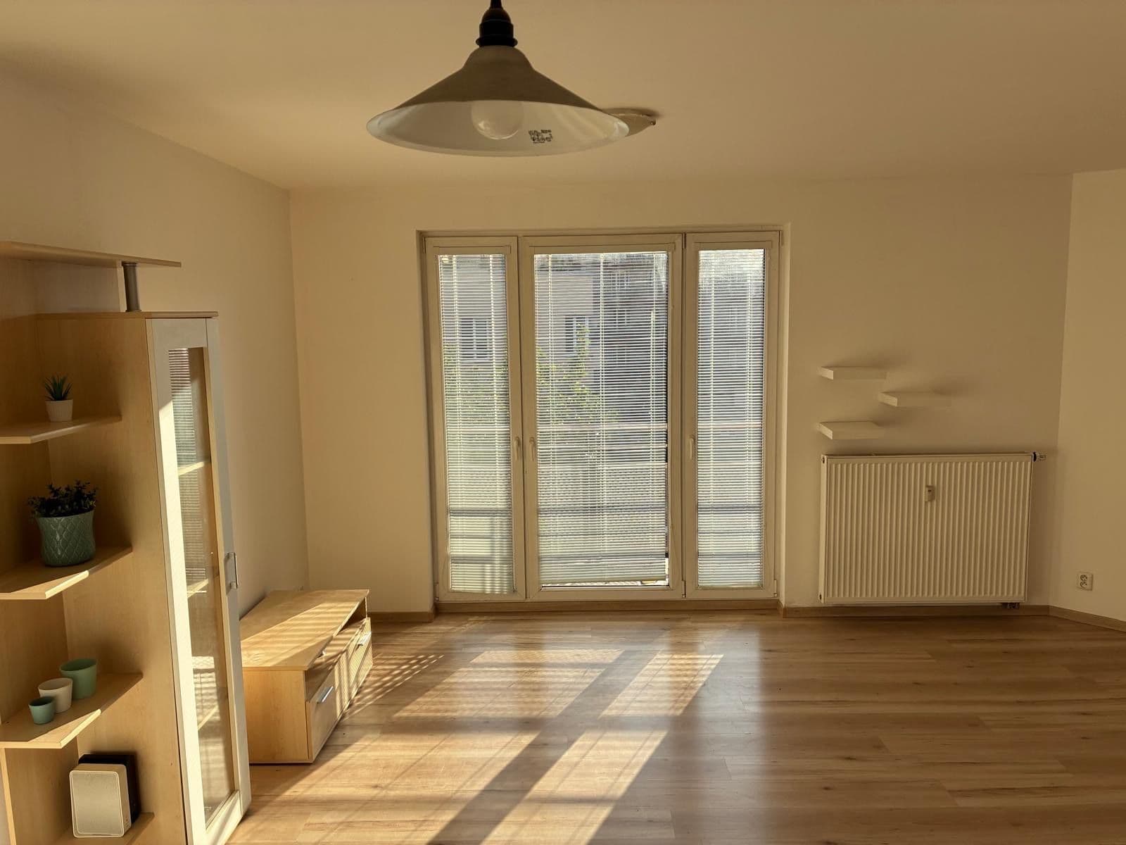 Studio flat to rent, 37 m², Mattioliho, Prague, Prague Studio flat to rent, 37 m², Mattioliho, Prague, Prague
