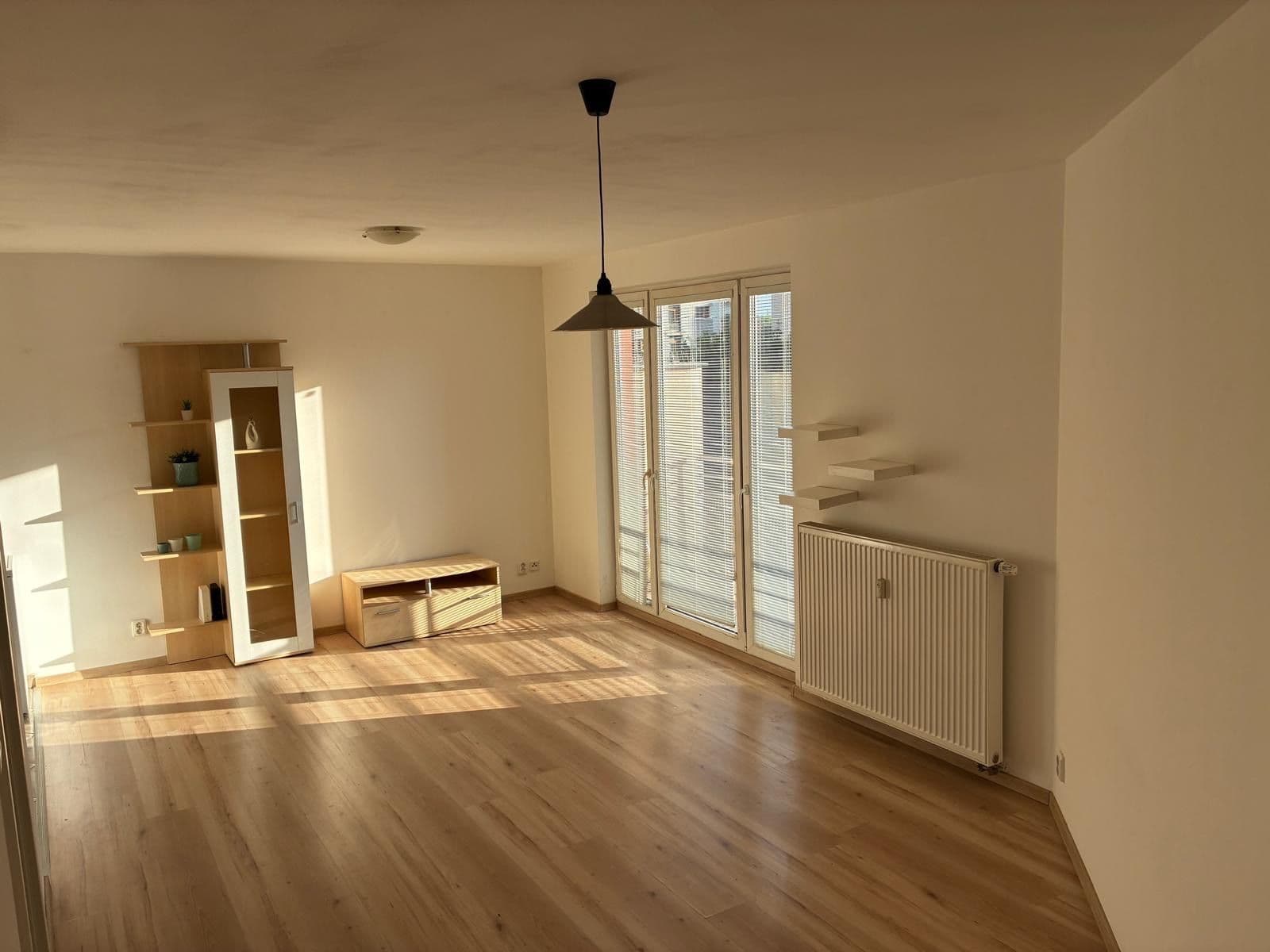 Studio flat to rent, 37 m², Mattioliho, Prague, Prague Studio flat to rent, 37 m², Mattioliho, Prague, Prague