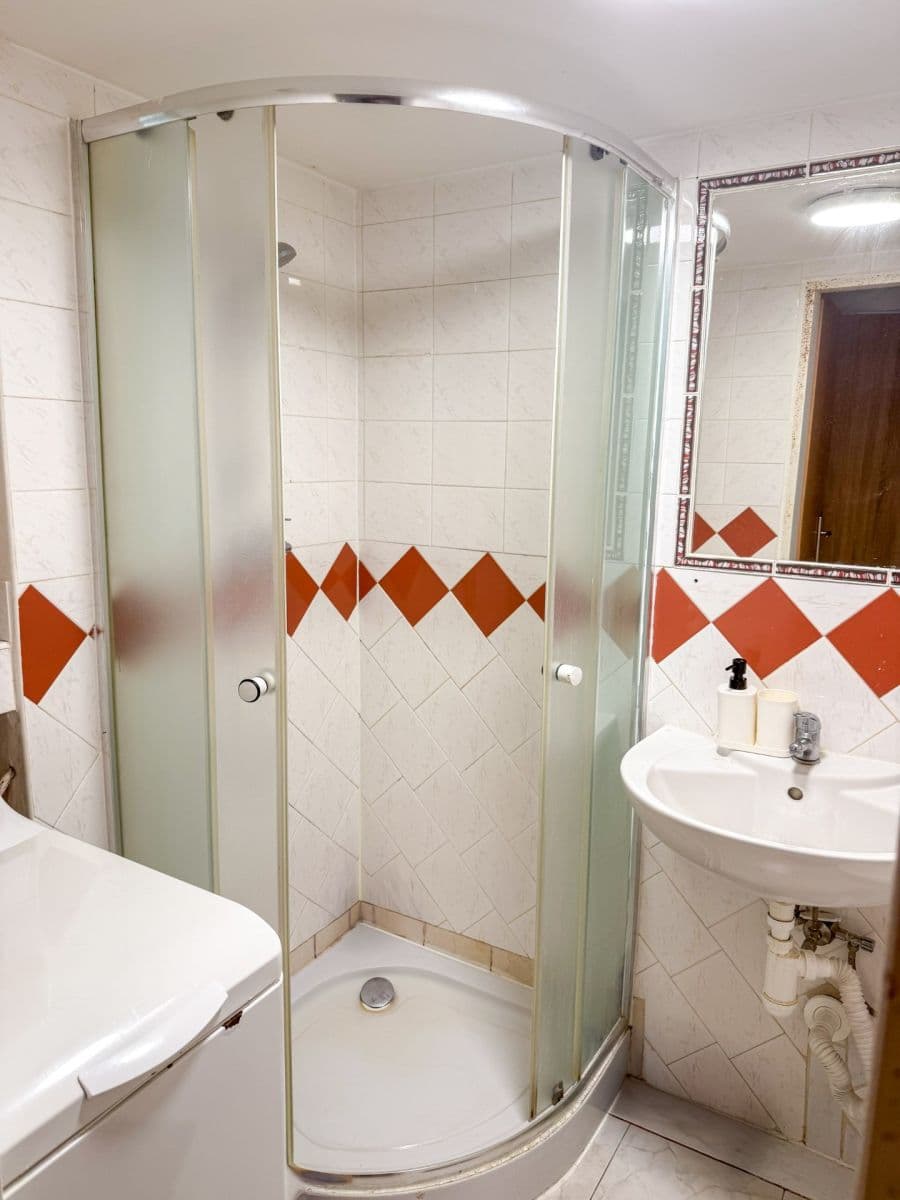 1 bedroom flat to rent, 42 m², Husitská, Prague, Prague 1 bedroom flat to rent, 42 m², Husitská, Prague, Prague