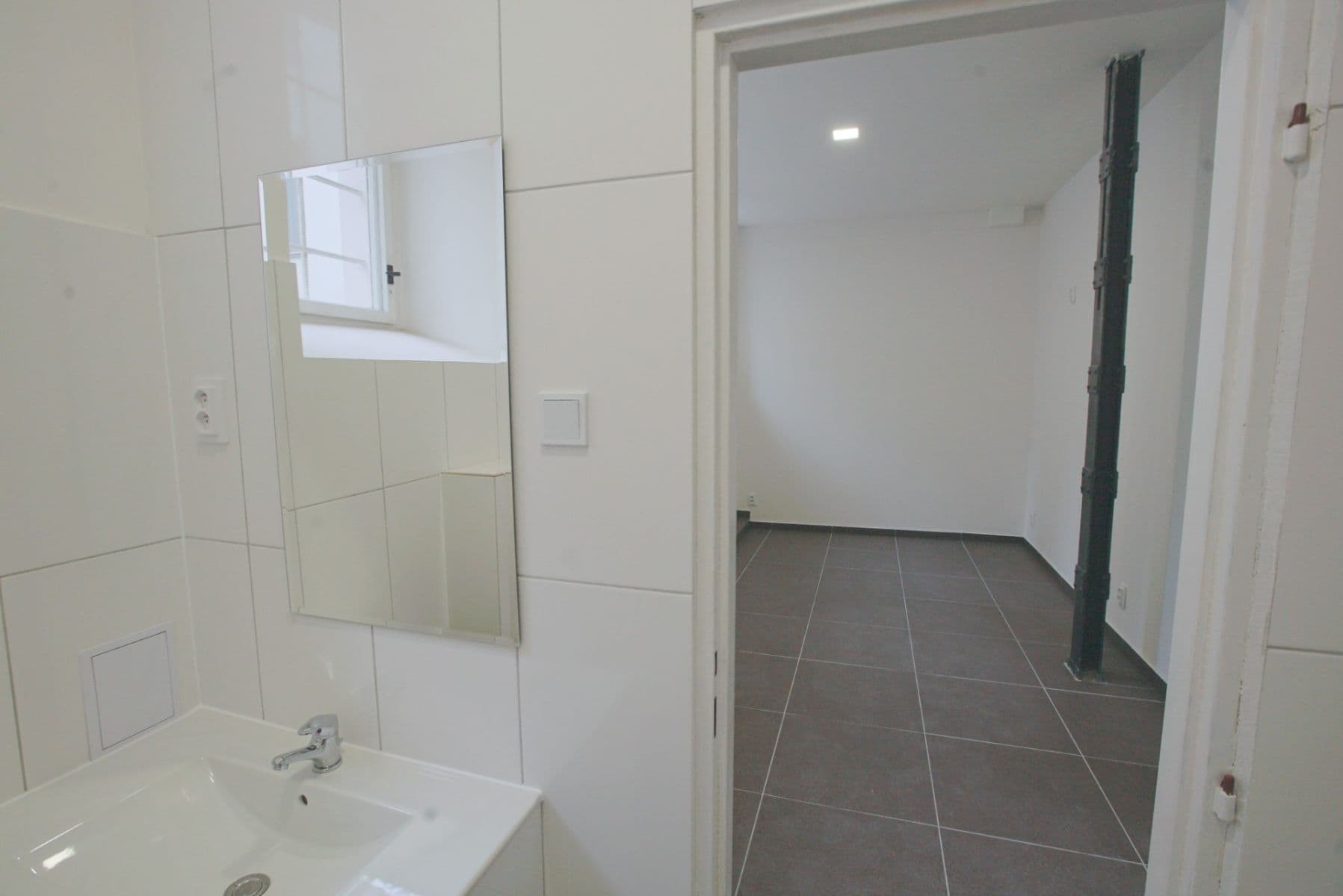 Studio flat to rent, 21 m², Pernerova, Prague, Prague Studio flat to rent, 21 m², Pernerova, Prague, Prague