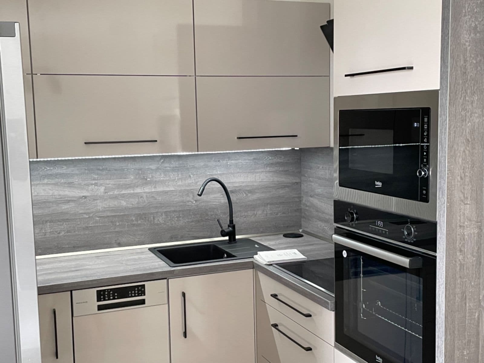 1 bedroom with open-plan kitchen flat to rent, 56 m², V Hliníkách, Chrudim, Pardubický Region 1 bedroom with open-plan kitchen flat to rent, 56 m², V Hliníkách, Chrudim, Pardubický Region